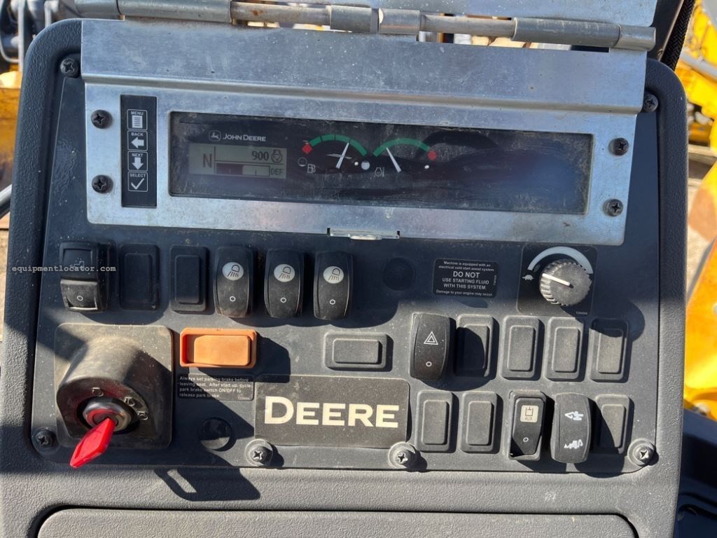 2023 John Deere 310L Image 39