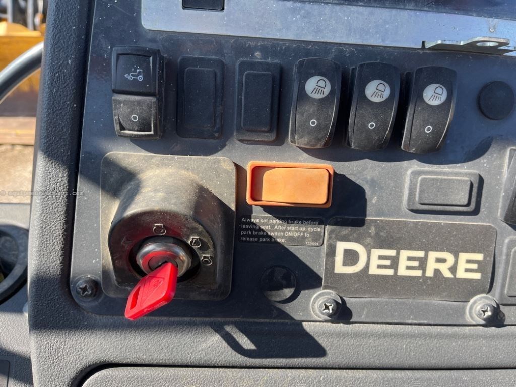 2023 John Deere 310L Image 40