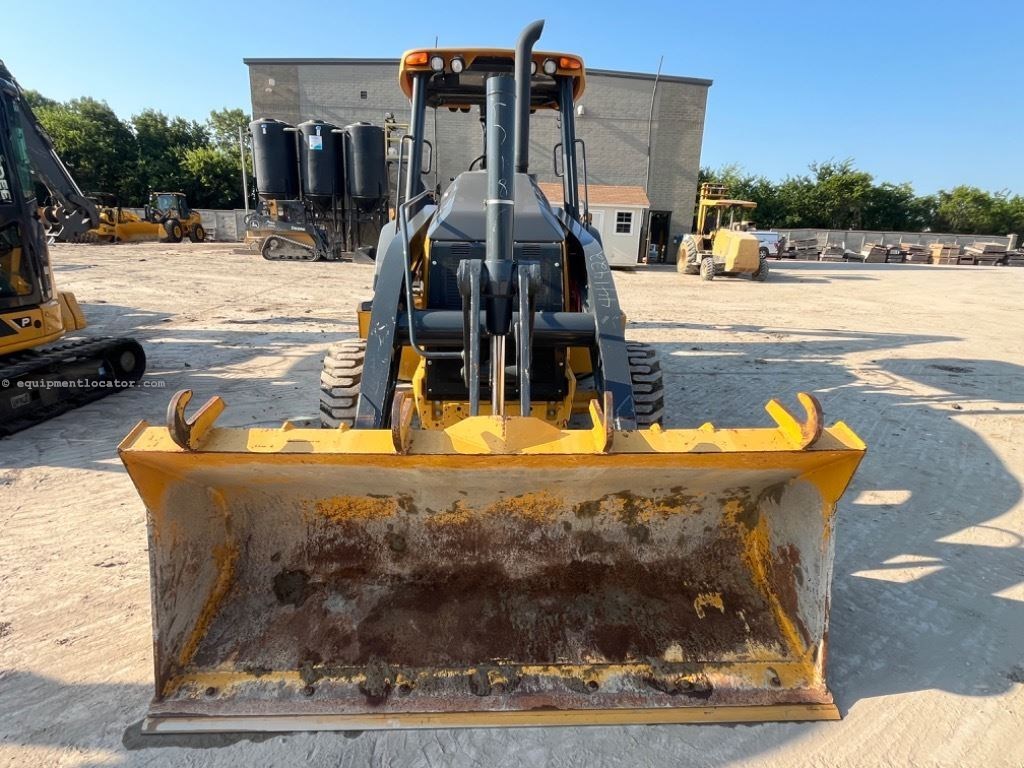 2023 John Deere 310L Image 7