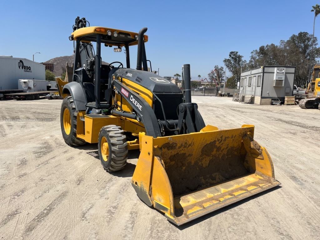 2023 John Deere 310L Image 4