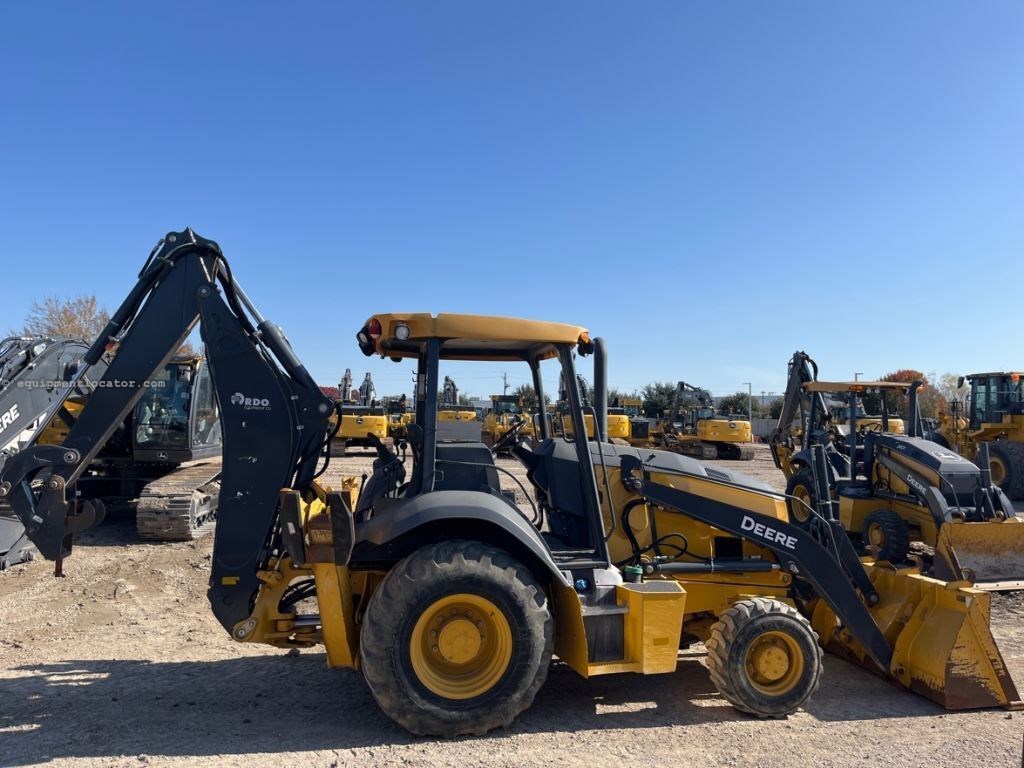 2023 John Deere 310L Image 6