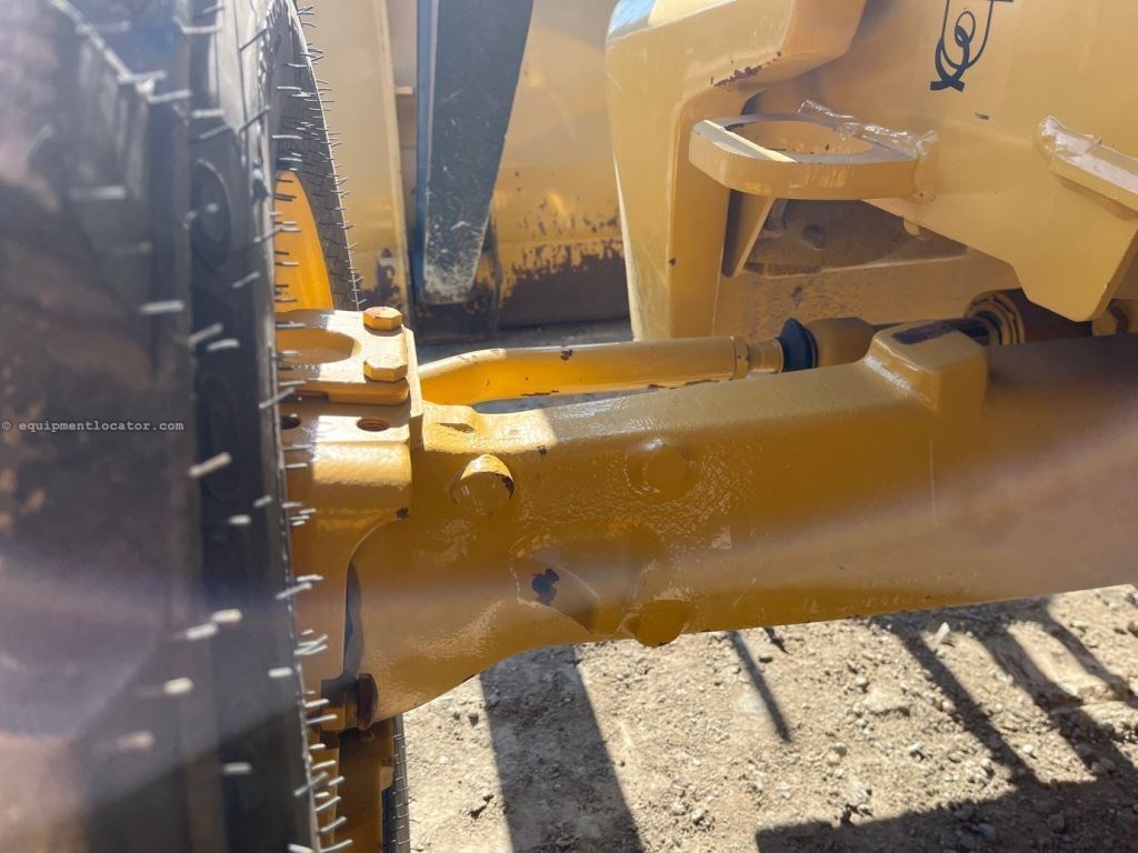 2023 John Deere 310L Image 20