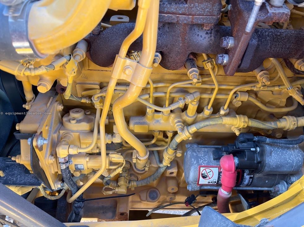 2023 John Deere 310L Image 25