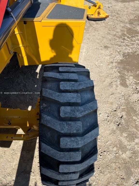 2023 John Deere 310L Image 30