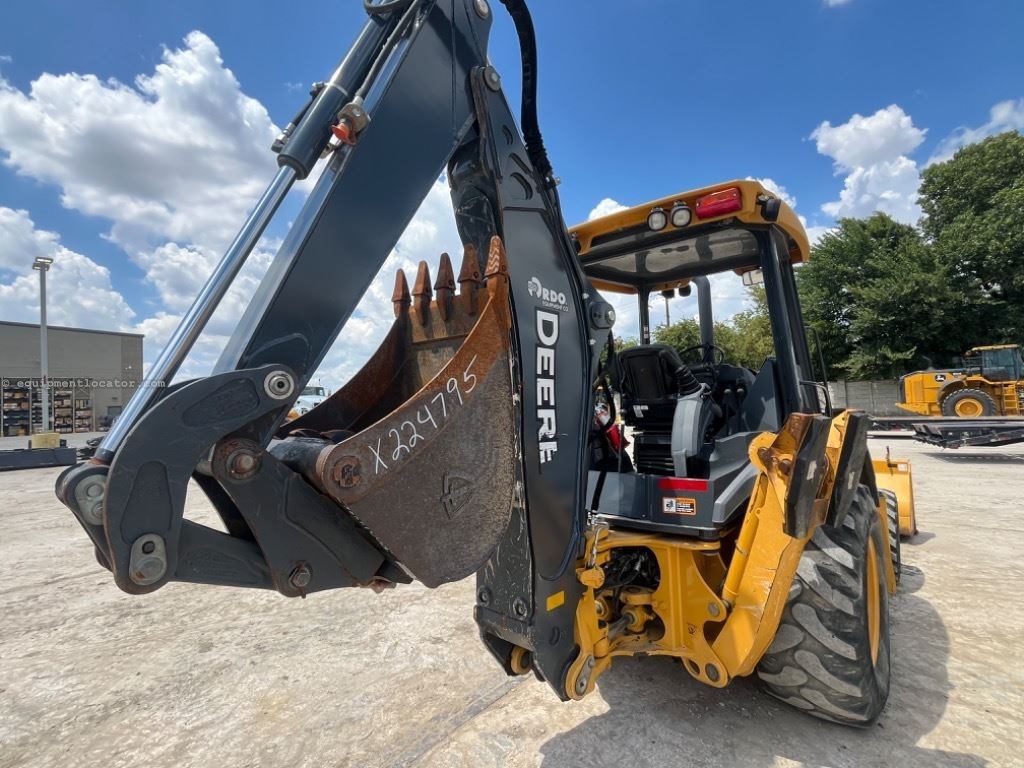 2023 John Deere 310L Image 5