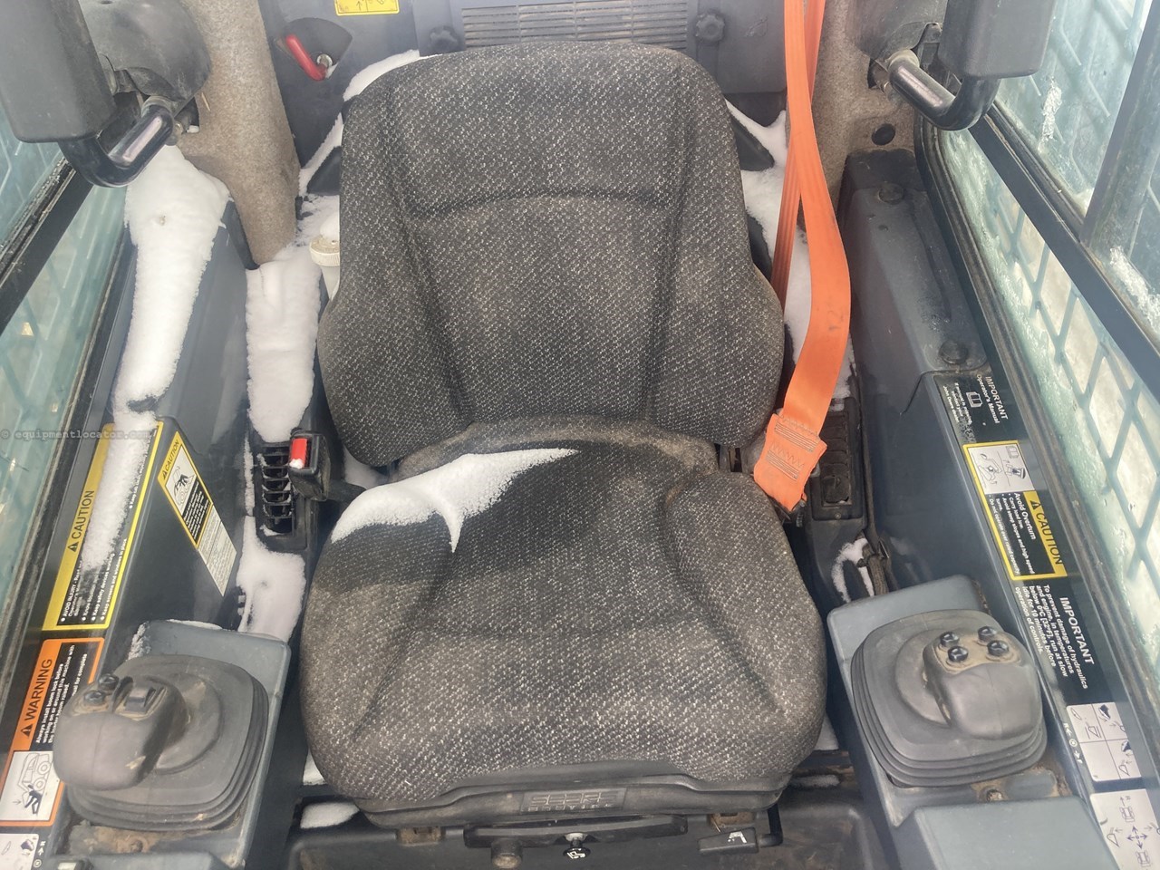 2020 John Deere 333G Image 10