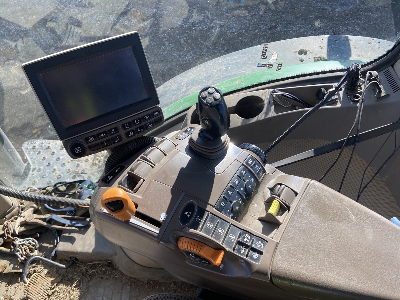 2018 John Deere 7210R Image 10