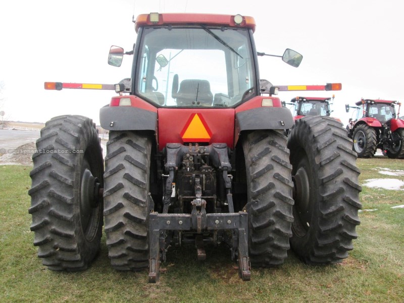 2001 Case IH MX200 Image 16
