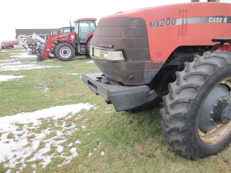 2001 Case IH MX200 Image 18