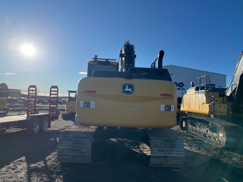 2022 John Deere 200G Image 4