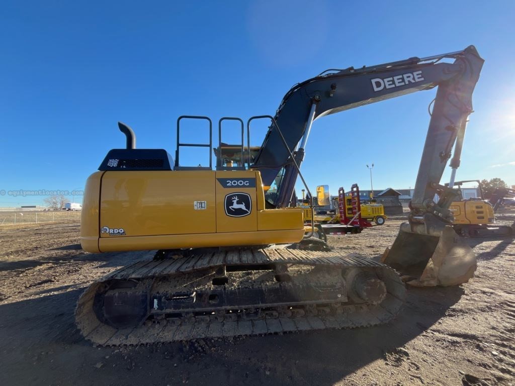 2022 John Deere 200G Image 7