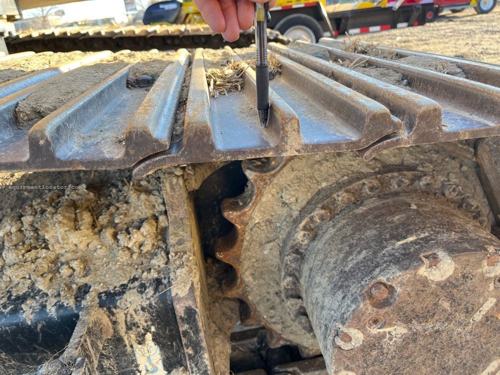 2022 John Deere 200G Image 21