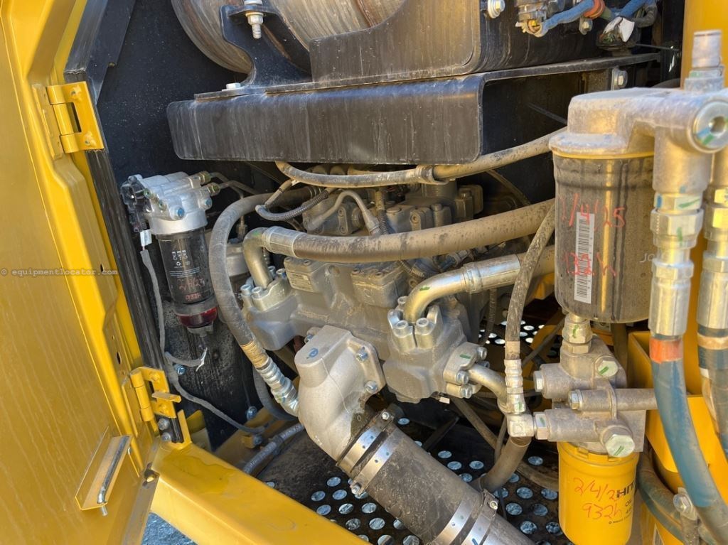 2022 John Deere 200G Image 29