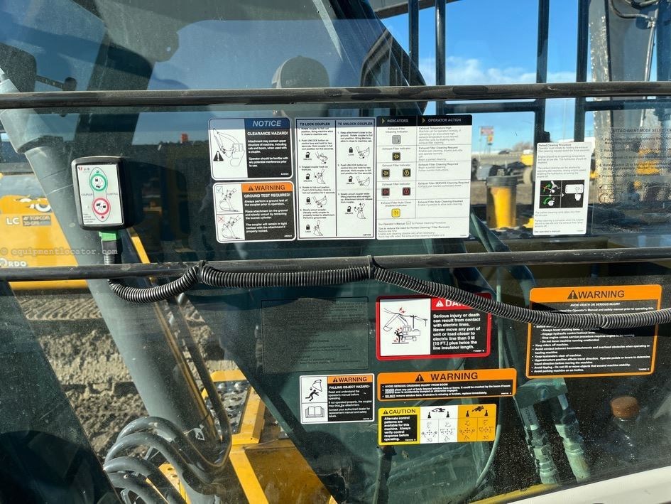 2022 John Deere 200G Image 42