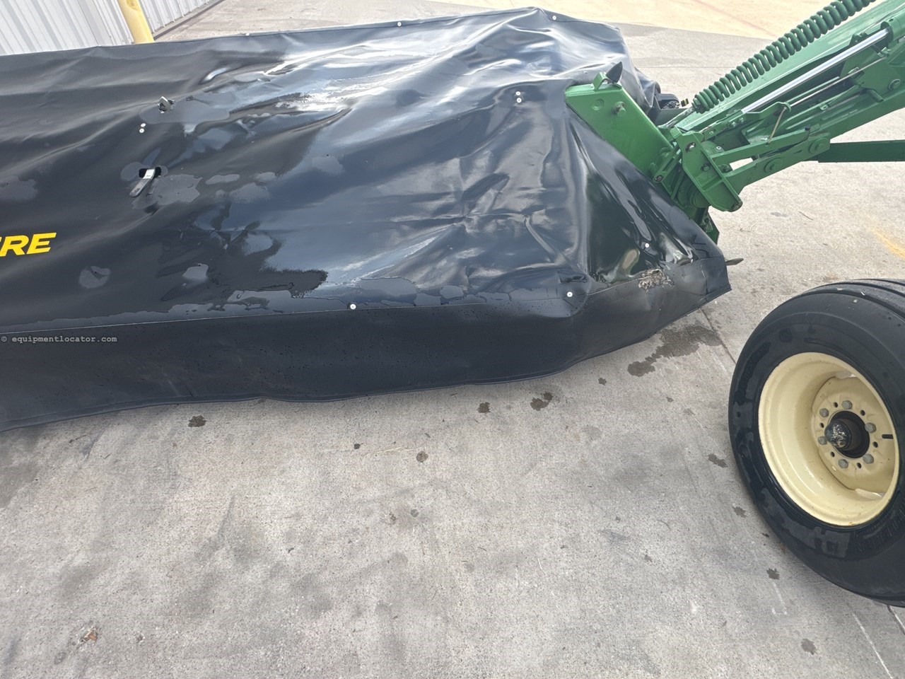 2023 John Deere R310 Image 11