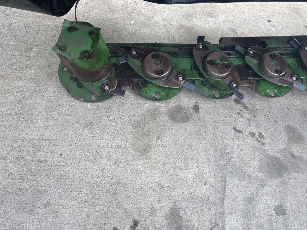 2023 John Deere R310 Image 15