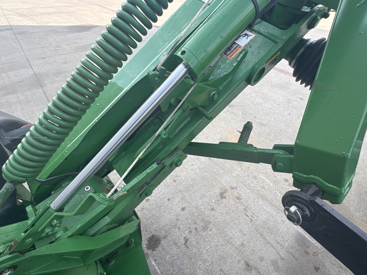 2023 John Deere R310 Image 20