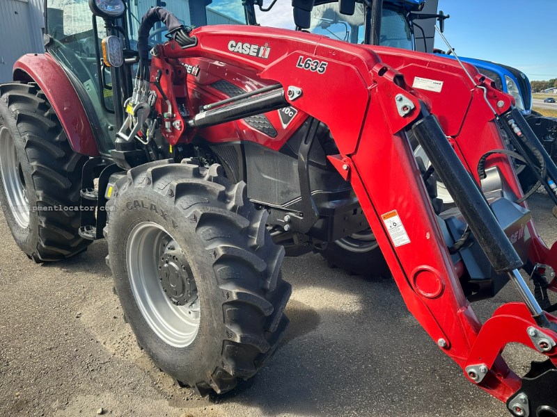 2025 Case IH Farmall 110C Image 8