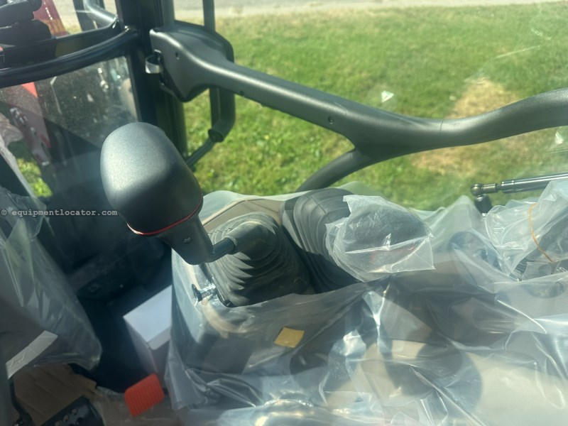 2025 Case IH Farmall 110C Image 16