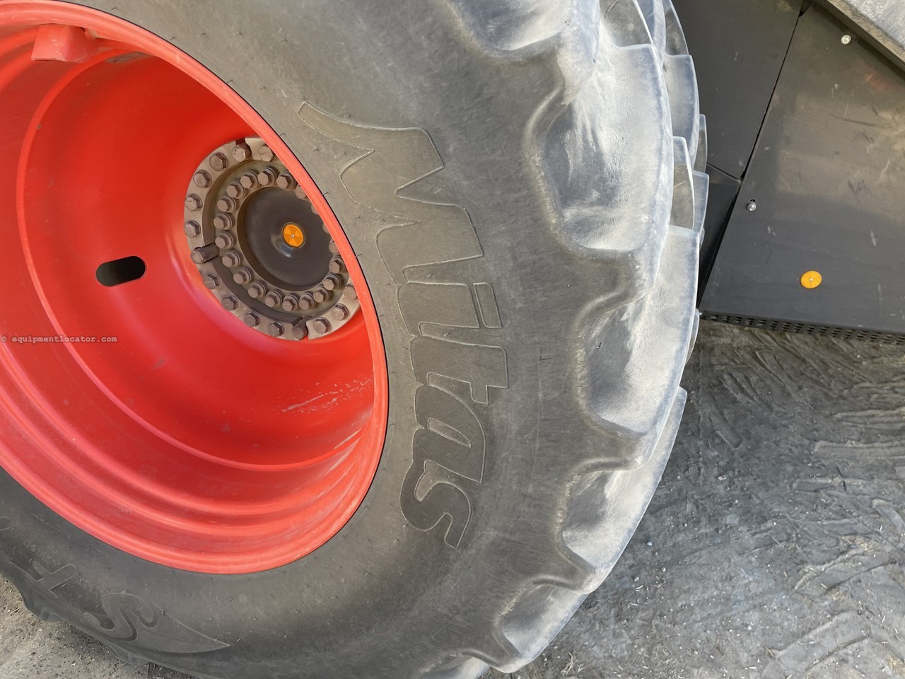 2023 CLAAS 8700 Image 11