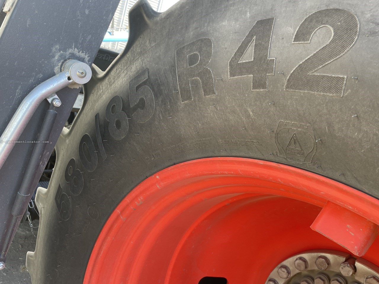 2023 CLAAS 8700 Image 12