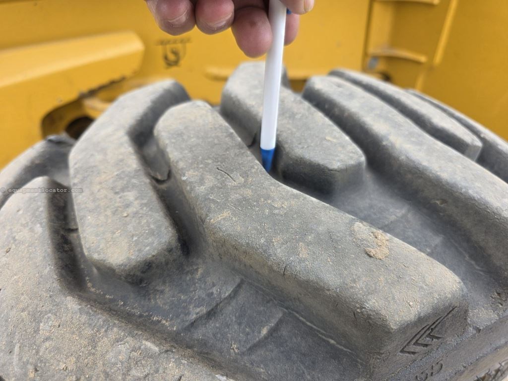 2021 John Deere 310L Image 29