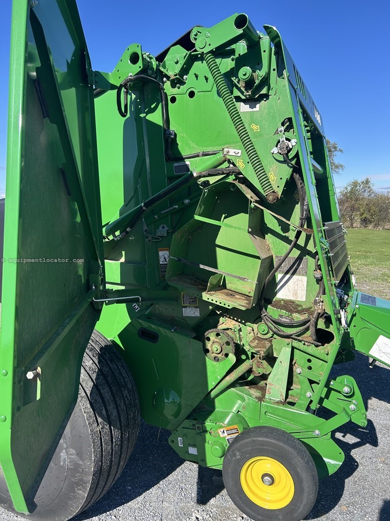 2022 John Deere 450M Image 4