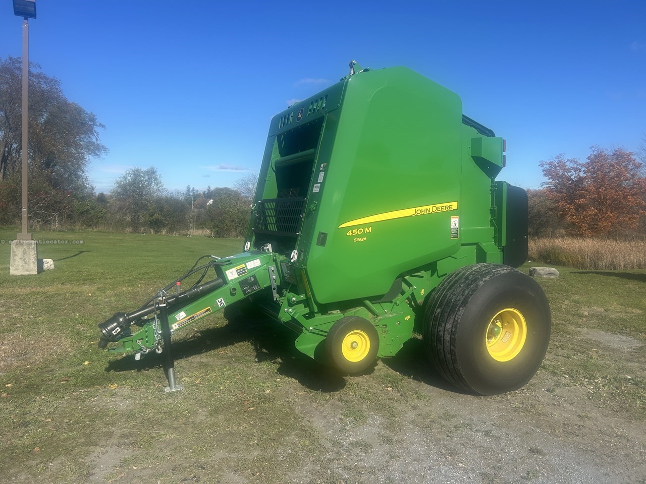 2022 John Deere 450M Image 14