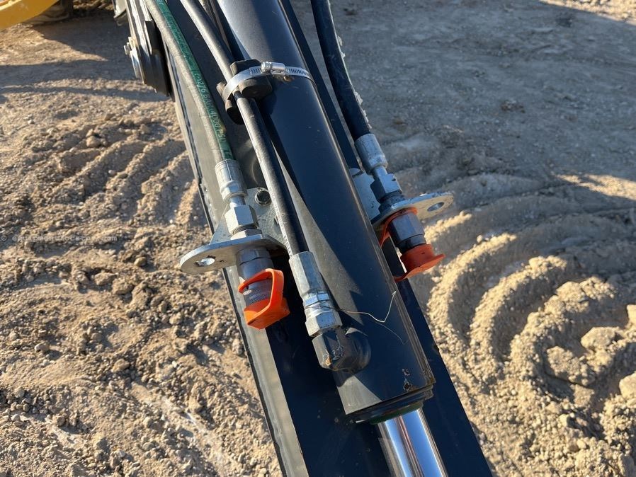 2023 John Deere 310P Image 16