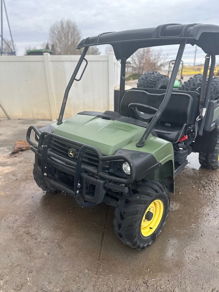 2011 John Deere XUV 825I OLIVE Image 3