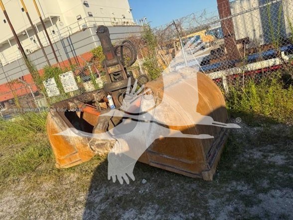 2005 Hitachi ZX350 LC Image 2