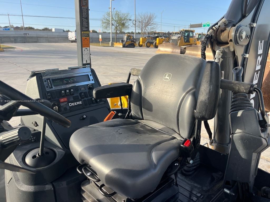 2024 John Deere 310P Image 9