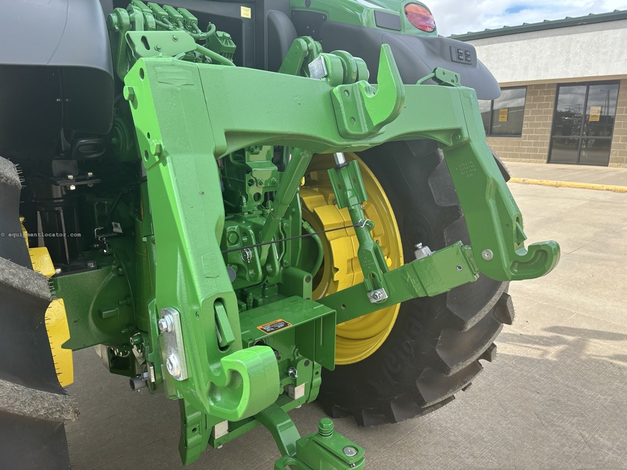 2025 John Deere 6R 215 Image 20