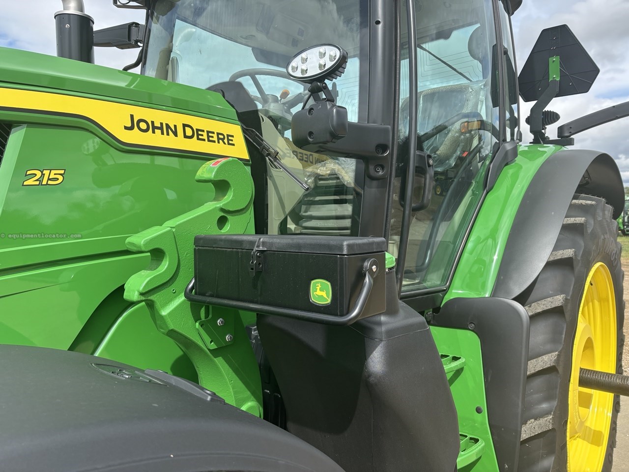 2025 John Deere 6R 215 Image 13