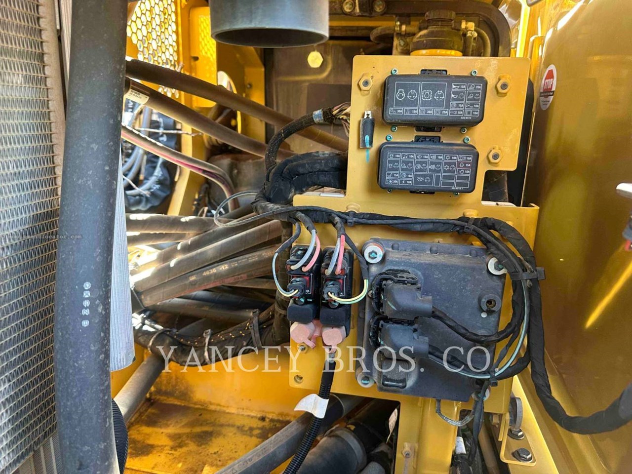 2019 Caterpillar 310 Image 21