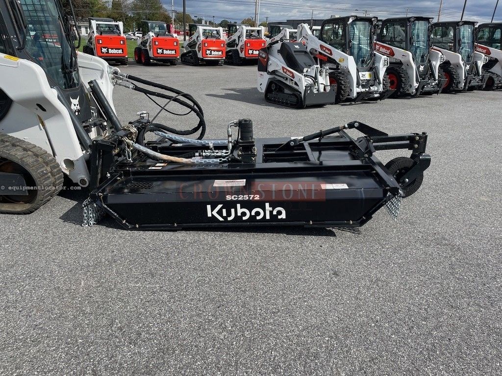 2024 Kubota SC2572 Image 4