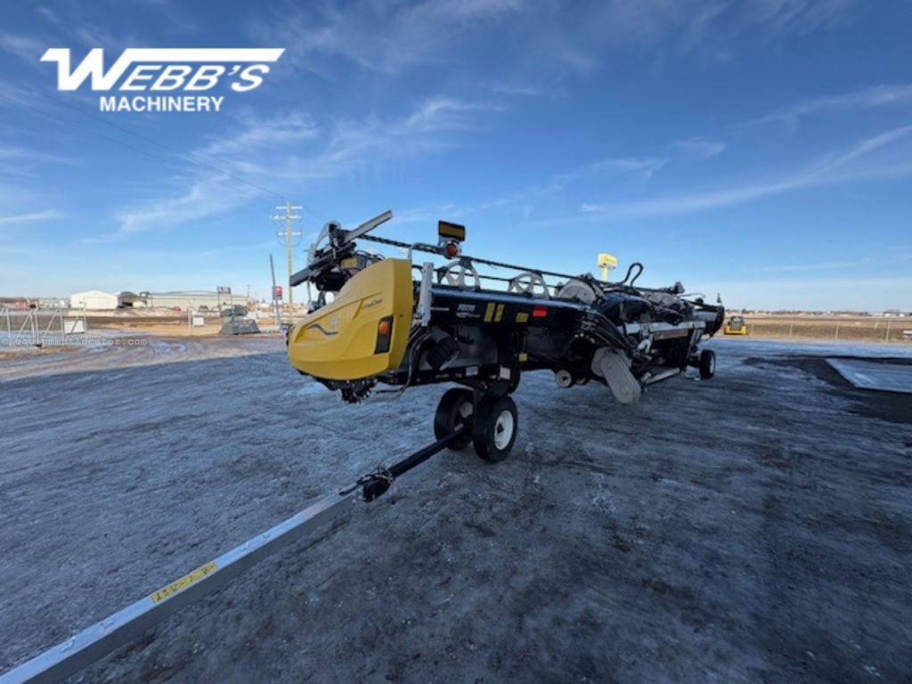 2024 MacDon FD235 Image 6