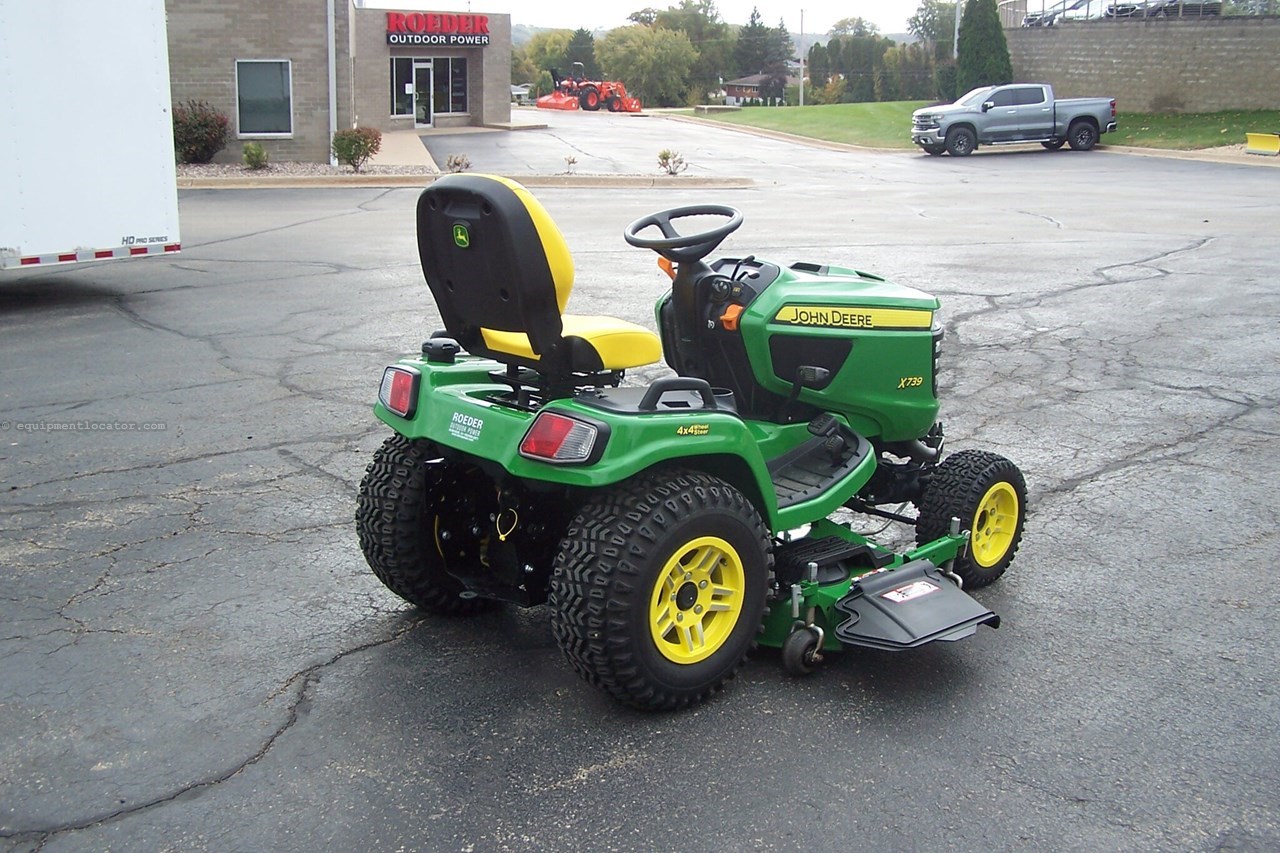 2024 John Deere X739 Image 4