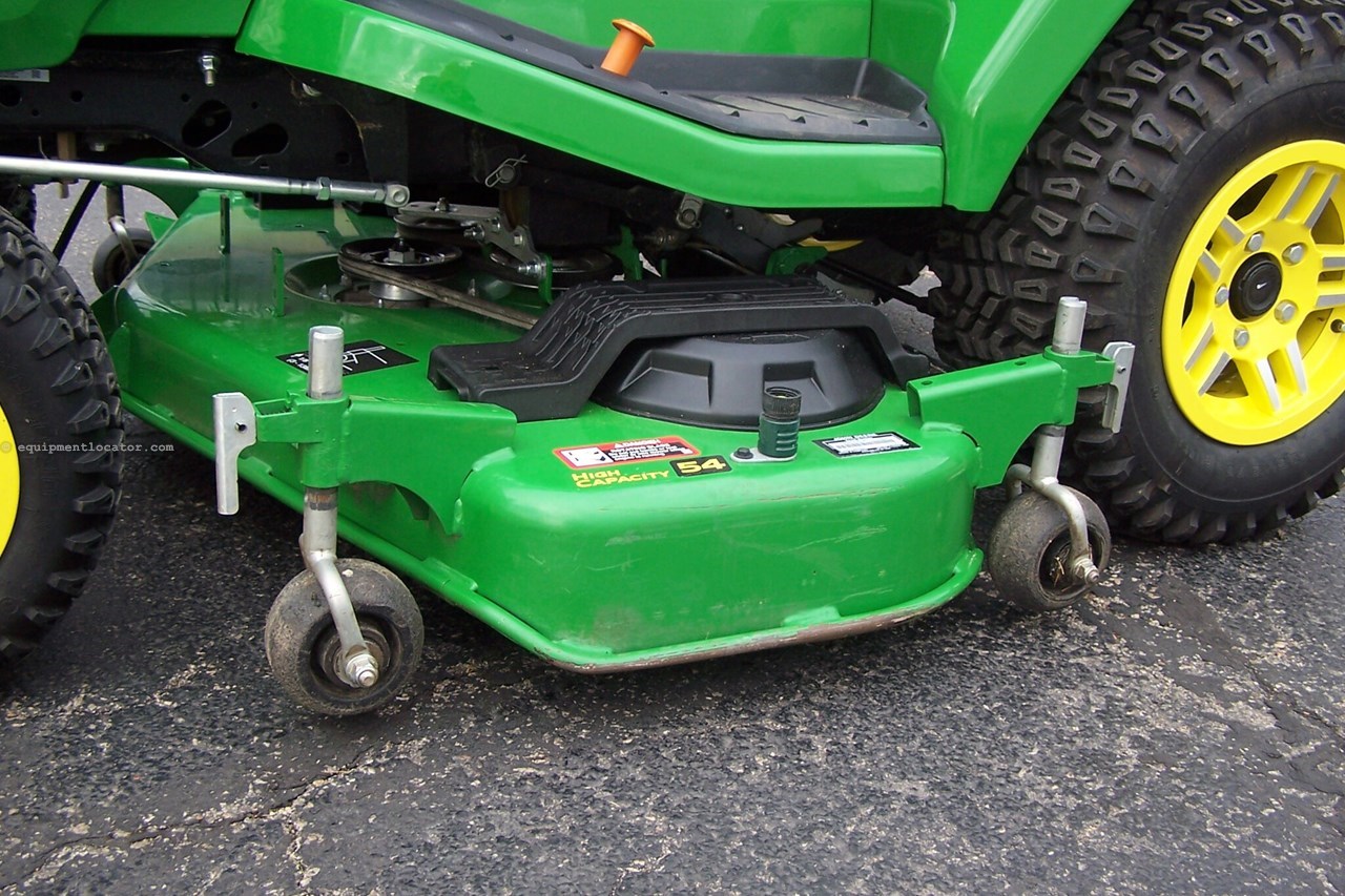 2024 John Deere X739 Image 19