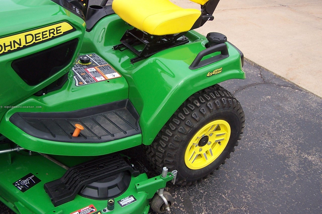 2024 John Deere X739 Image 20
