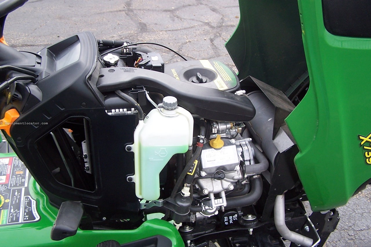 2024 John Deere X739 Image 31