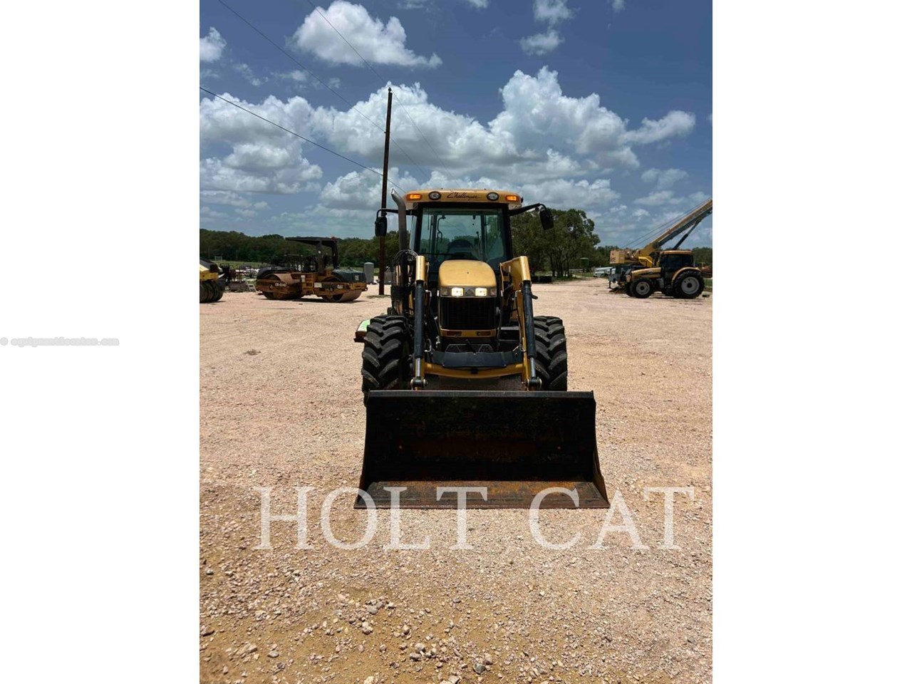 2013 Challenger MT455B Image 10