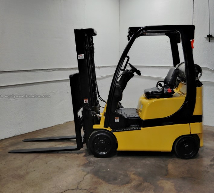 2019 Yale GLC030VXNEAE082 Image 2