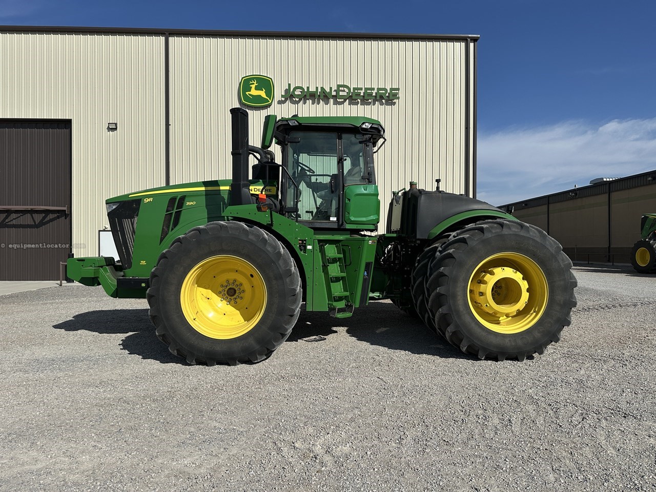 2022 John Deere 9R 390 Image 2