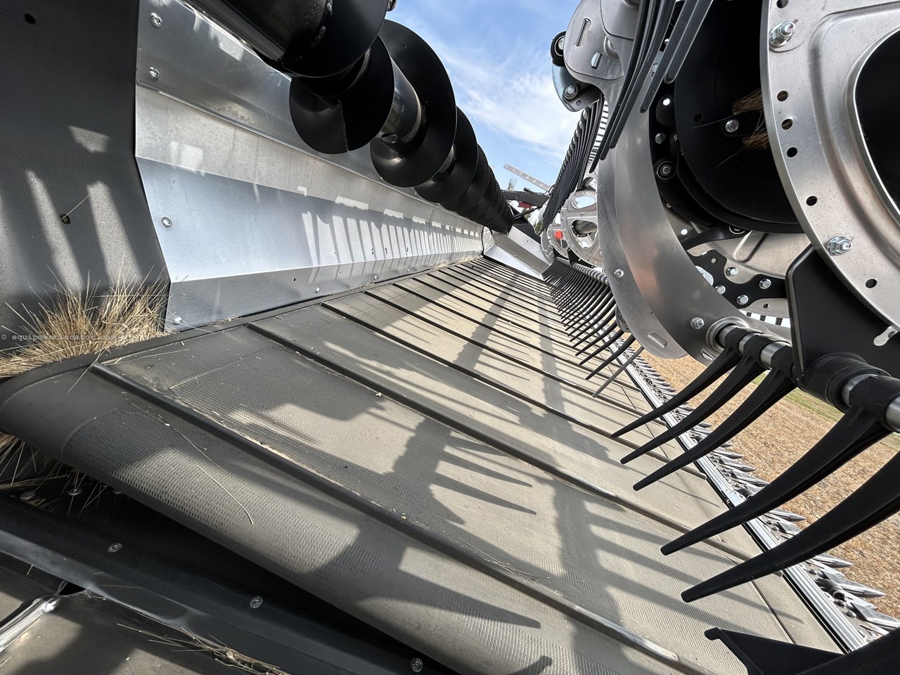 2024 MacDon FD240 Image 10