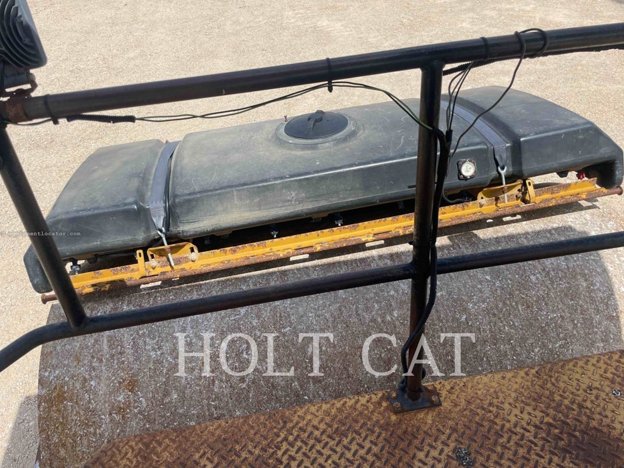 2005 Caterpillar CB634D Image 18