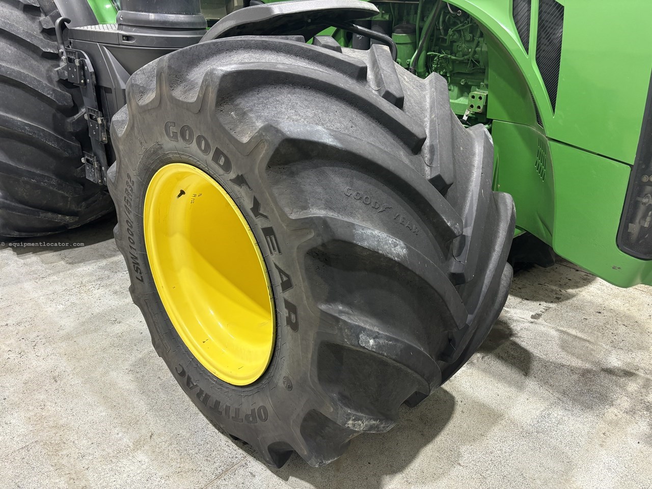 2017 John Deere 8370R Image 13