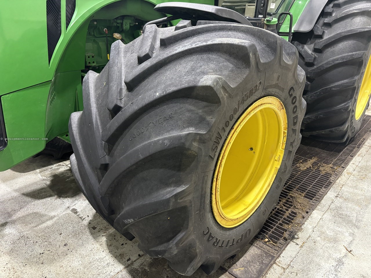 2017 John Deere 8370R Image 14