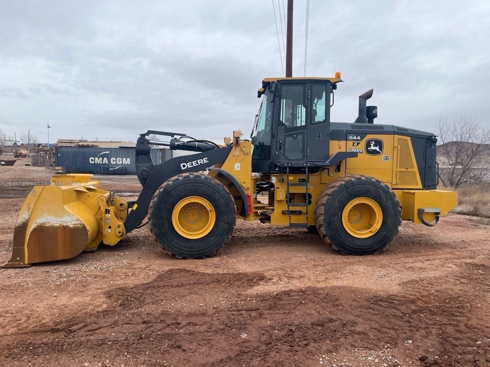2023 John Deere 644G Image 2