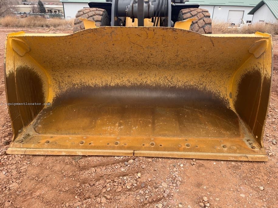 2023 John Deere 644G Image 16